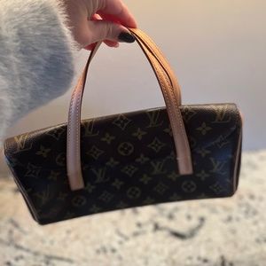 Louis Vuitton clutch